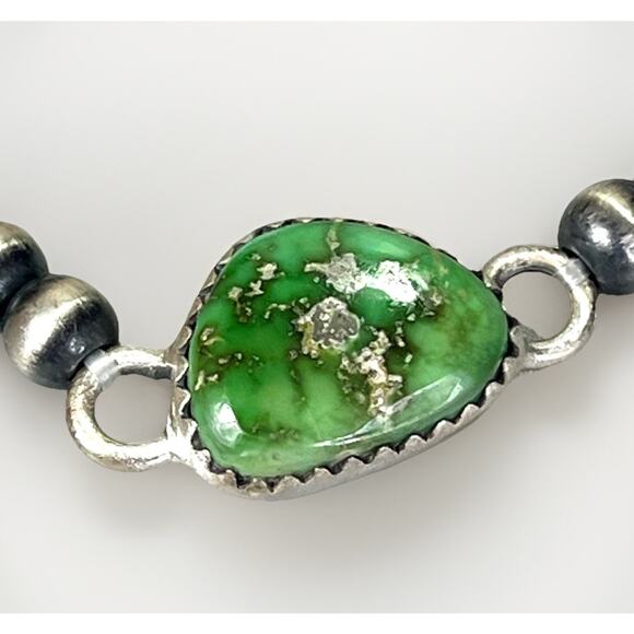 Native American Sterling Silver Pearl & Emerald Valley Turquoise Navajo Bracelet - Picture 3 of 13